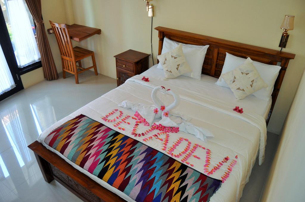Deva Devi Beach Inn Luxury Batununggul ภายนอก รูปภาพ